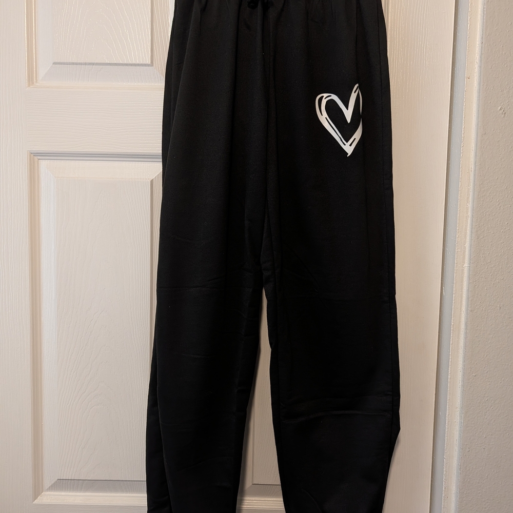 Women's Black Heart Print Joggers - Picture 1 of 2